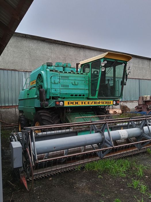 Комбайн Дон-1500б