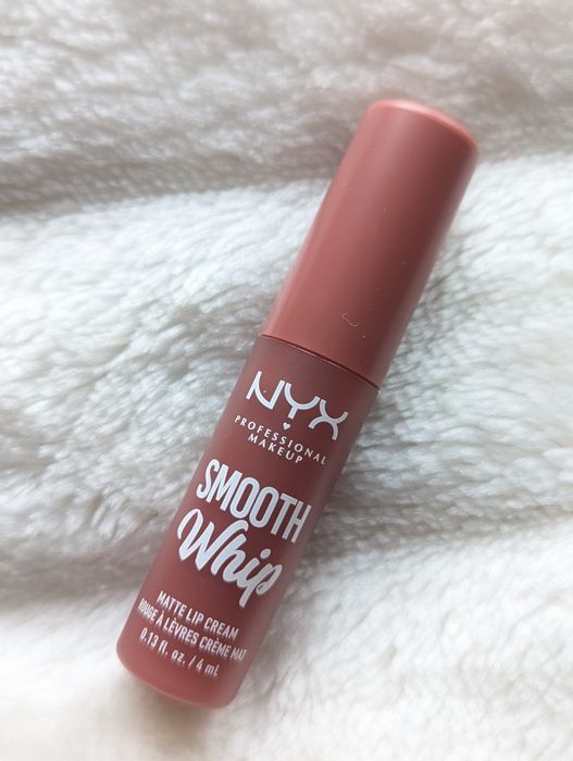 NYX Smooth Whip Matte Lip Cream Latte Foam