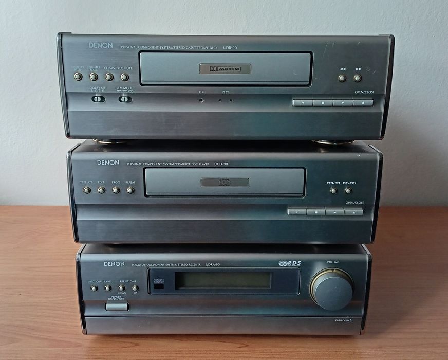 Wieża Denon D-90