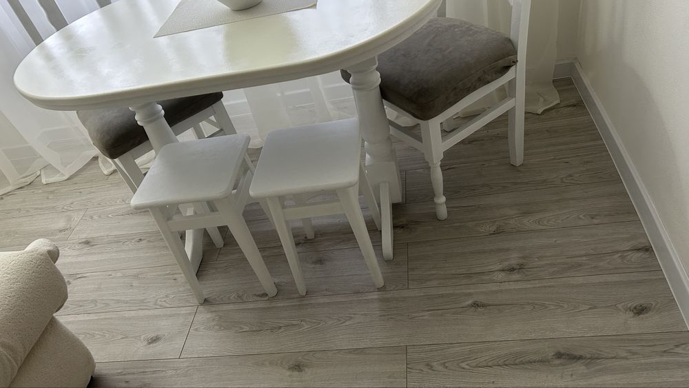 Комплект Стіл+2 стільці+ 2 табурети