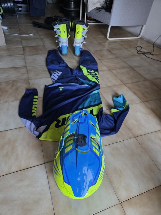 Equipamento motocross