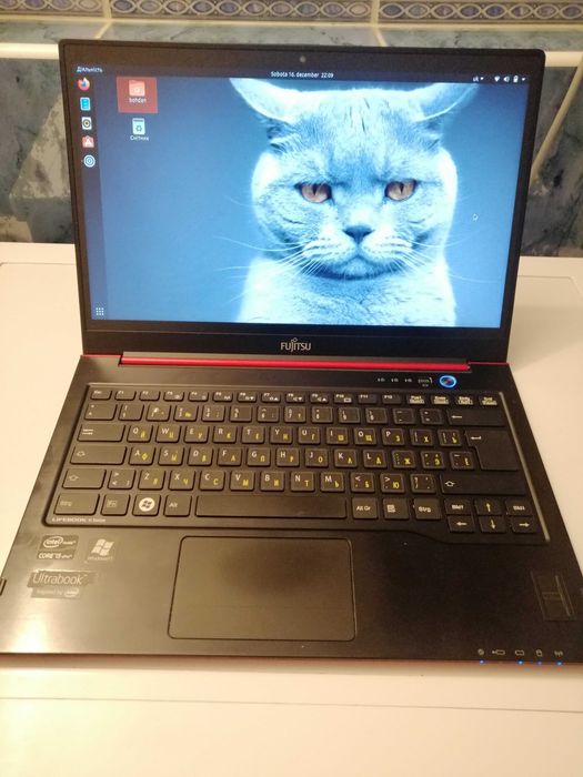 Fujitsu U772 Ultrabook Notebook nieużywany laptop