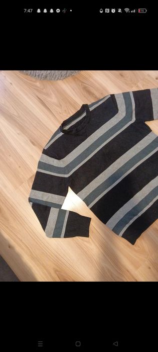 Męski szary sweter z długim rękawem