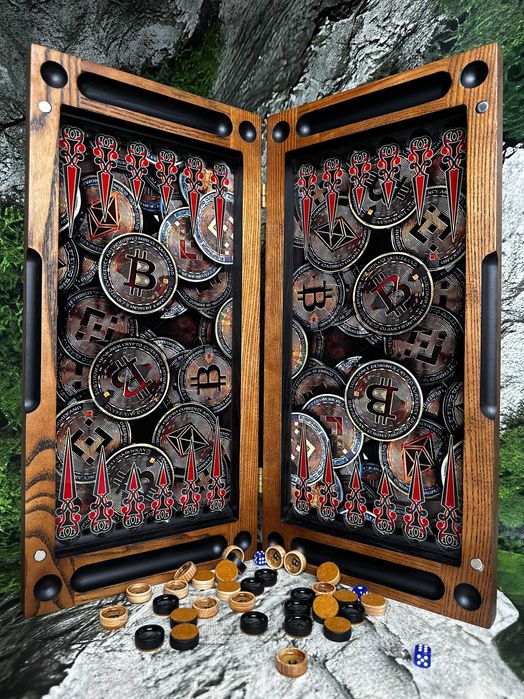 «Крипто-Скрудж» — дерев’яні нарди з гартованим склом