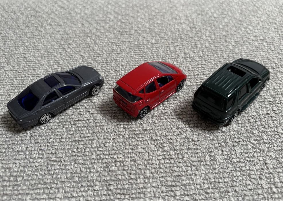 Matchbox 2 szt + Maisto 1 szt