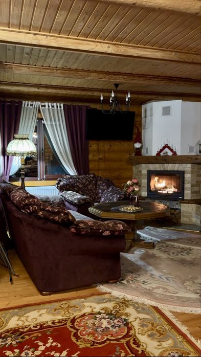 Затишний котедж на 6-8 гостей с гарним розташуванням біля лісу