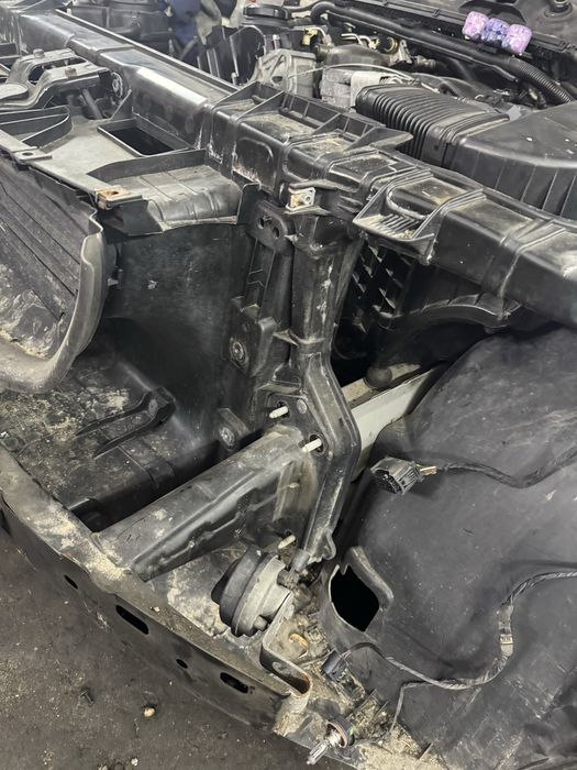 Przedni pas BMW E87 E81