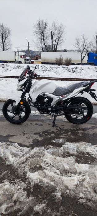 Мотоцикл Lifan KP200 (Lifan Irokez)Лифан Ирокез червоний, жовтий, чорн