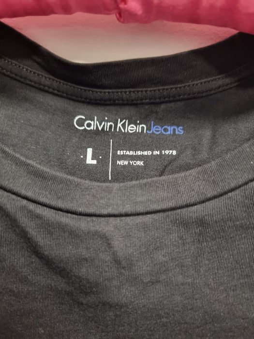 Tshirt czarny Calvin Klein Jeans L