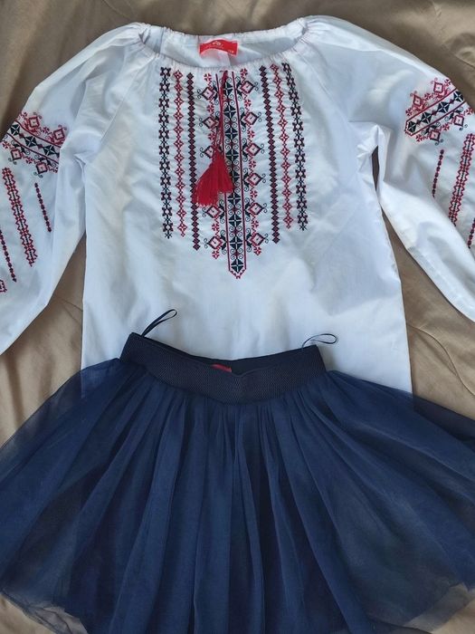 Вишиванка зі спідницею для дівчинки