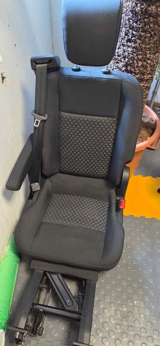 fotel ford transit custom