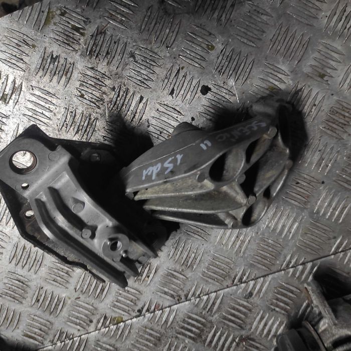 Łapa Poduszka Silnika Scenic II 1,5 DCI