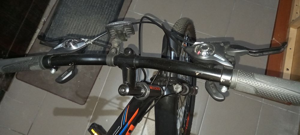 Продам підлітковий велосипед Intenzo nitro disk24