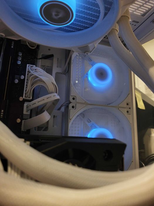 Komputer do gier Intel Core™ Ultra 5 Rtx 3080 16GB RAM 1TB SSD