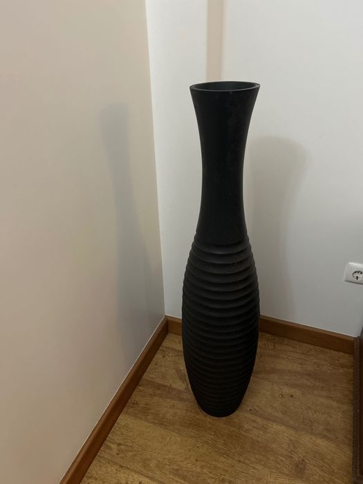 Pote decorativo em madeira