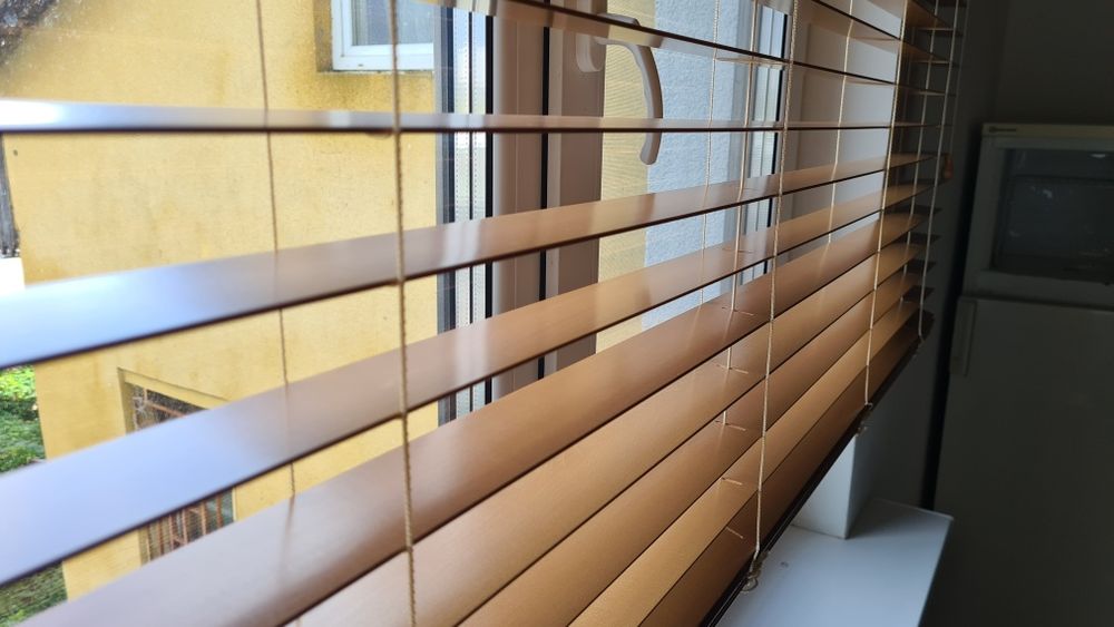 Дерев'яні жалюзі