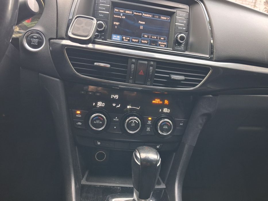 Продам свою машину. Mazda 6, 2,5 бензин, 2014 року.