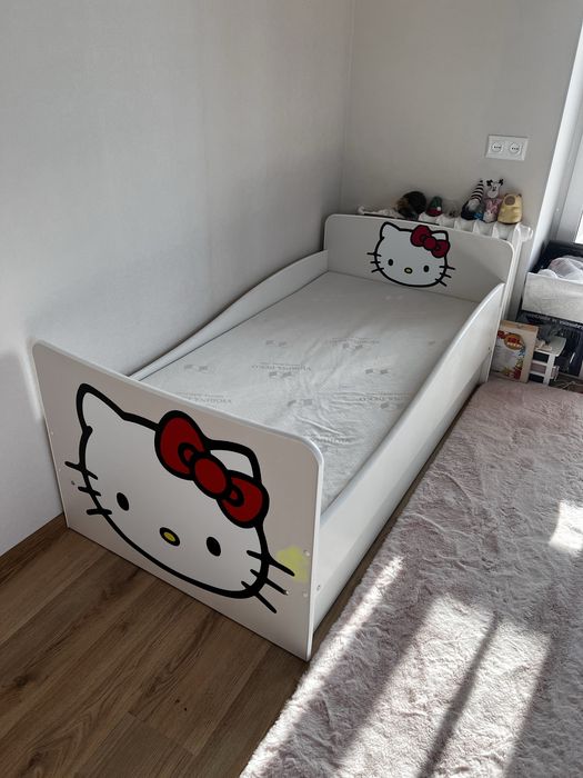 Дитяче ліжко Hello Kitty з матрацом (160х80 см) та нішею для білизни