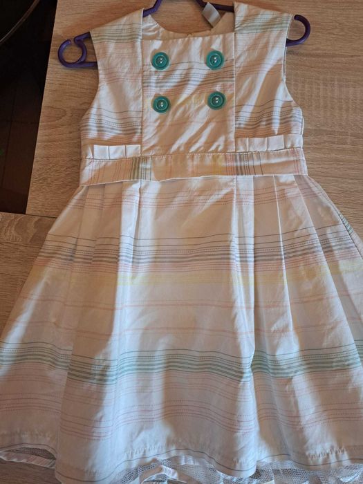 Sukienka dla dziewczynki biała w kolorowe paski