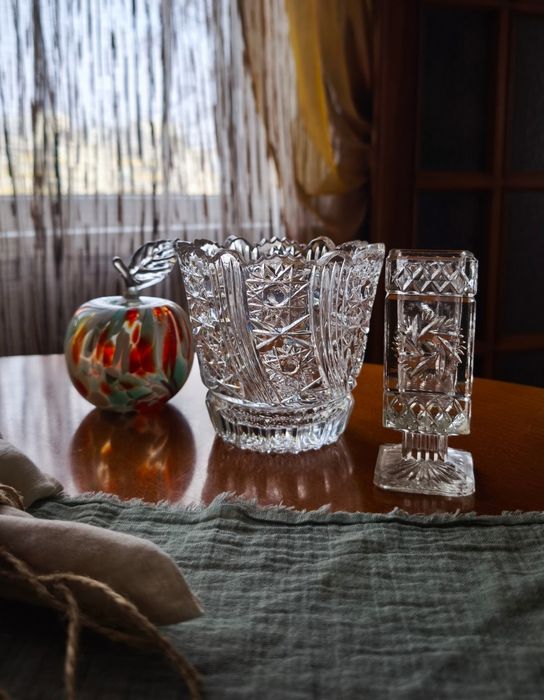 Вазы для цветов цветное медовое стекло хрусталь кришталь декор винтаж