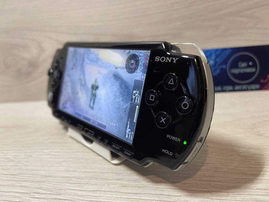 Sony PSP SLim 2000 Чорна 64GB + 70 Ігор Встановлено на картці