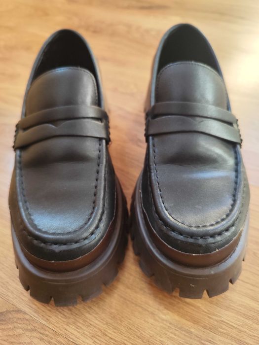 Mokasyny damskie loafersy Bibi Lou 38