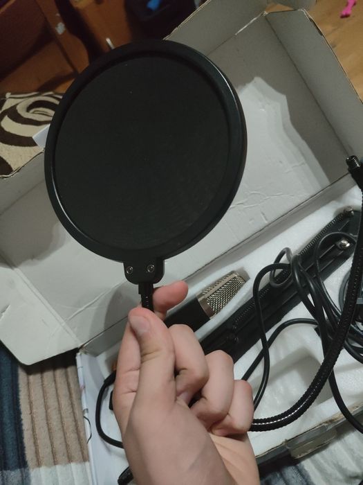 Mikrofon do studia i do nagrywania piosenek