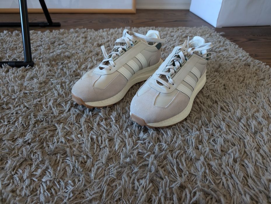 Нові чоловічі кросівки Adidas Retropy E5.