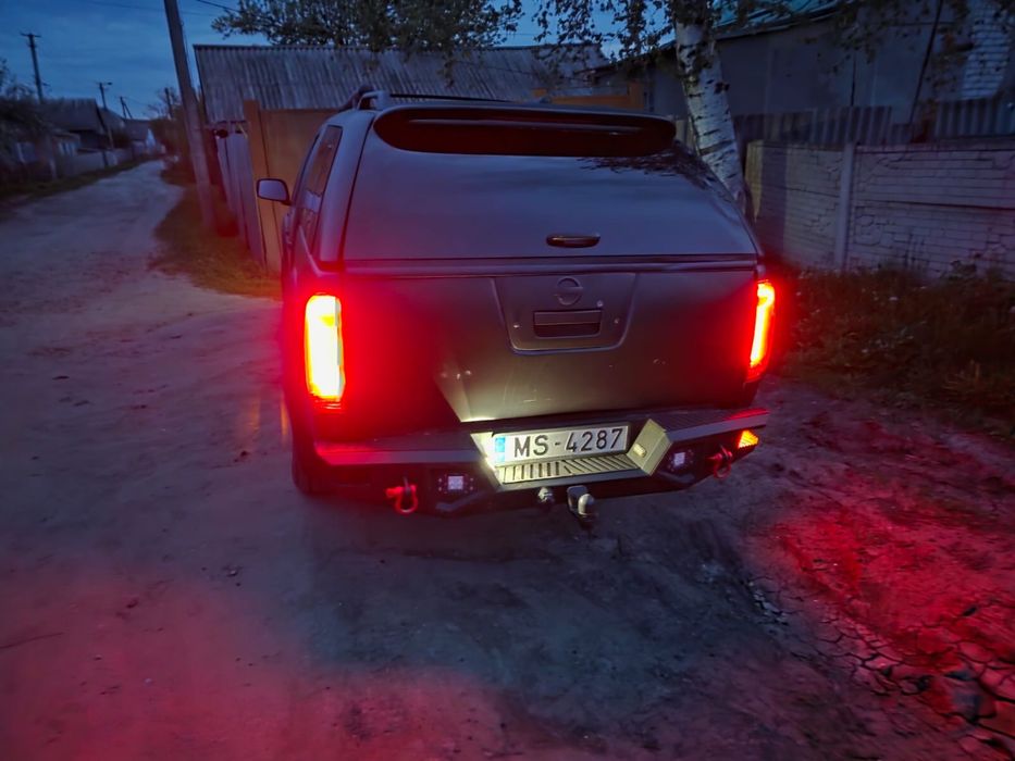 Продаж Nissan Navara
