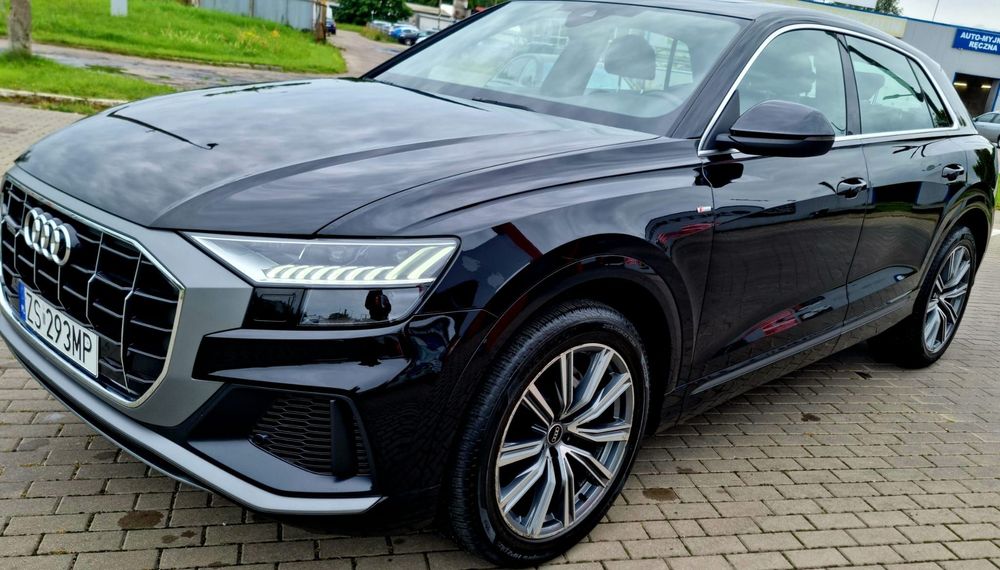 Audi Q8