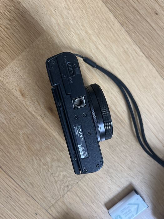 Aparat Sony RX100 IV (4)