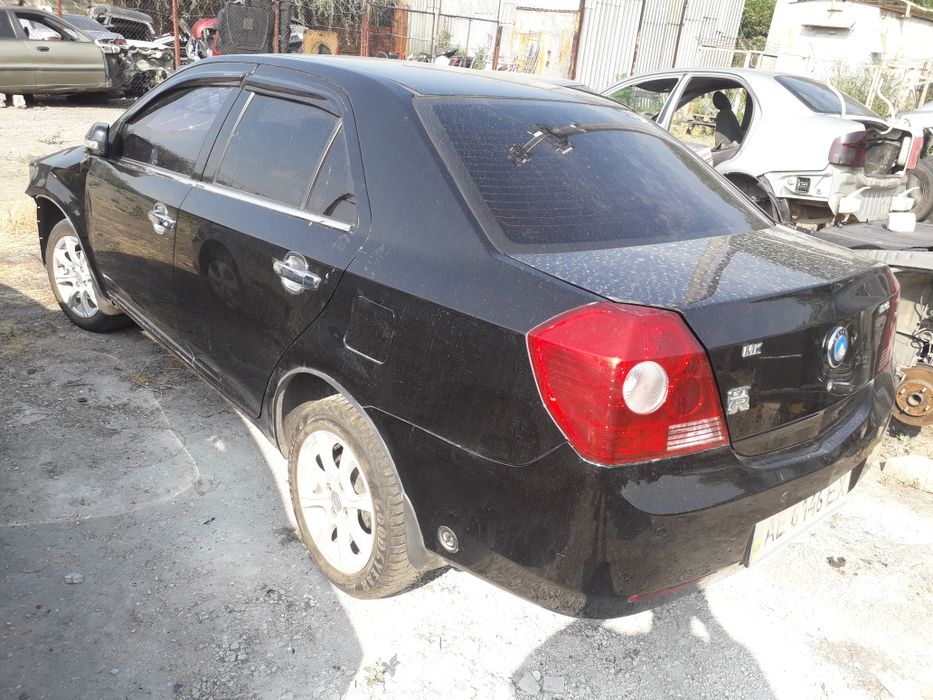 Джили МК СК кузов или частями