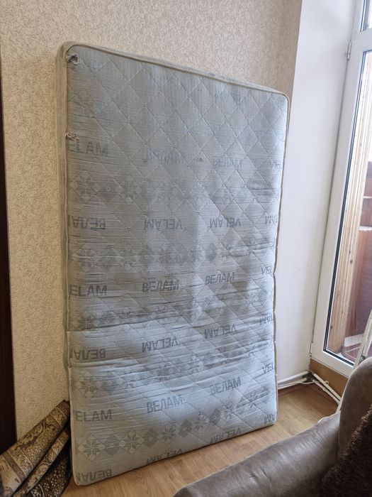 Матрац 180/200 б/у