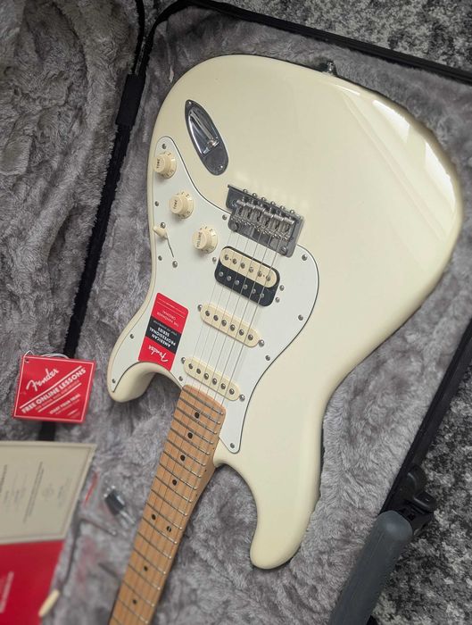 Электрогитара Fender American Professional HSS Shawbucker Stratocaster