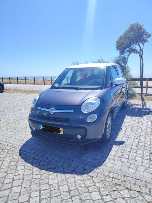 Carro Fiat 500 L