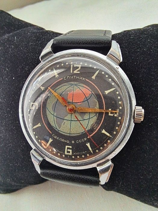 Zegarek Sputnik - całkowicie sprawny.