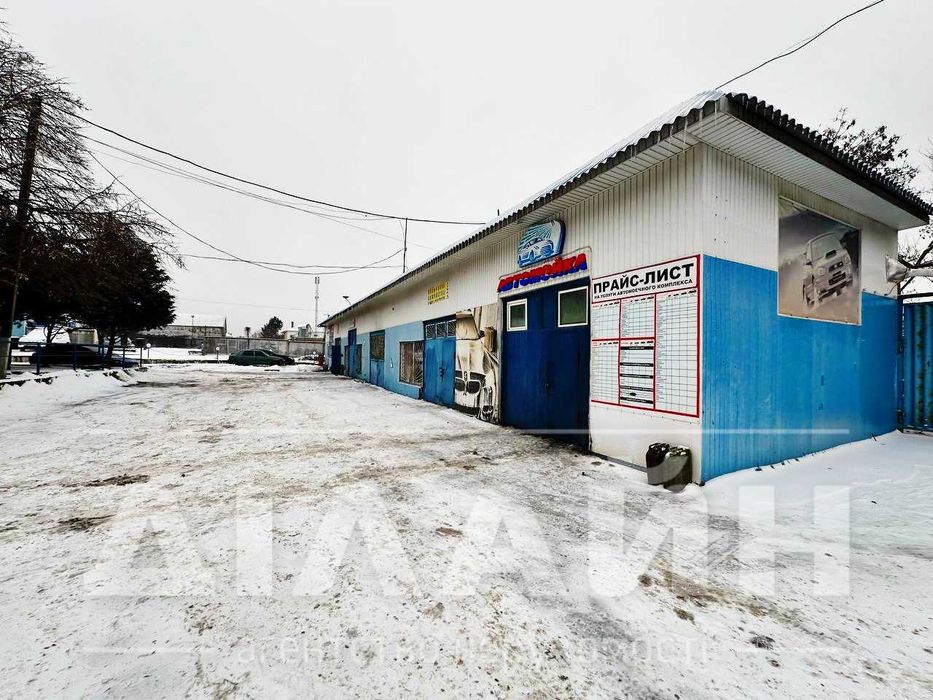 СТО та Автомагазин на інтенсивному трафіку, поряд із трасою М-18.