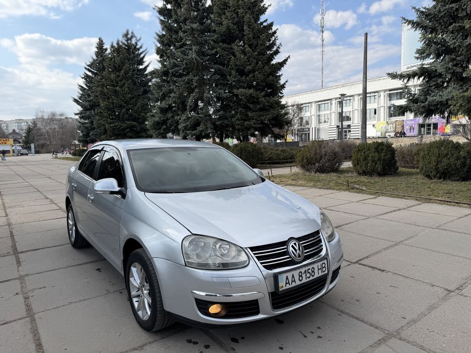 Volkswagen Jetta 2008 На автоматі Газ/бензин
