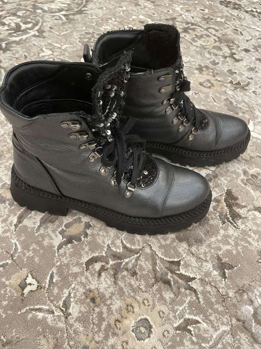 Черевики, ботінки