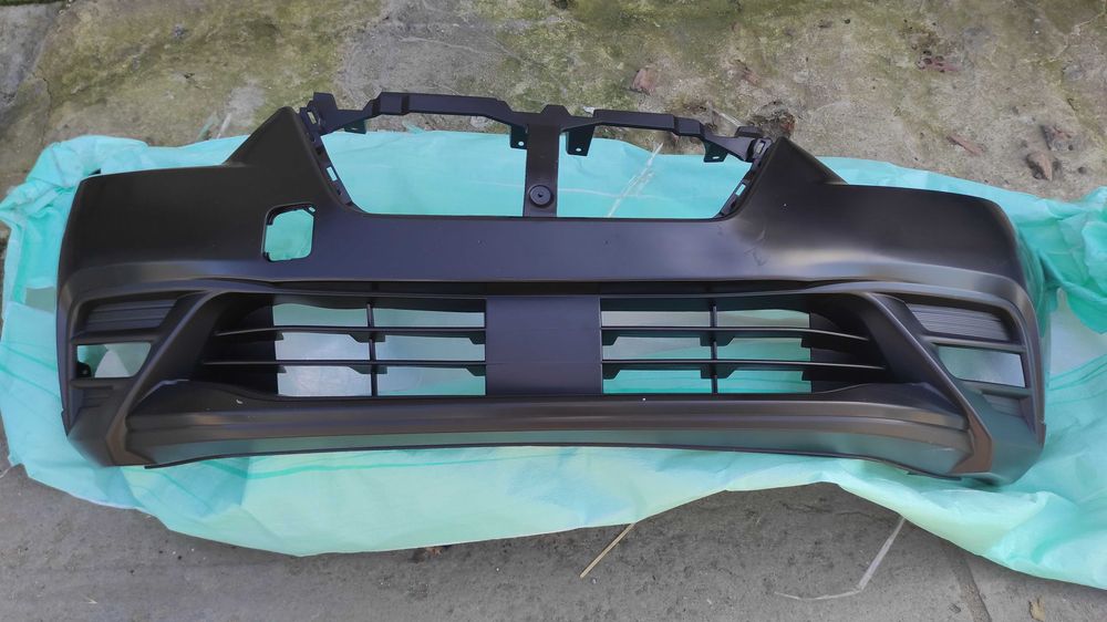 Бампер Передній Nissan KICKS оригінал Новий, радар ПО СЕРЕДИНІ