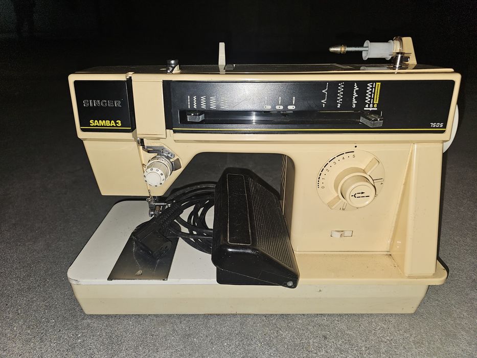 Máquina de costura