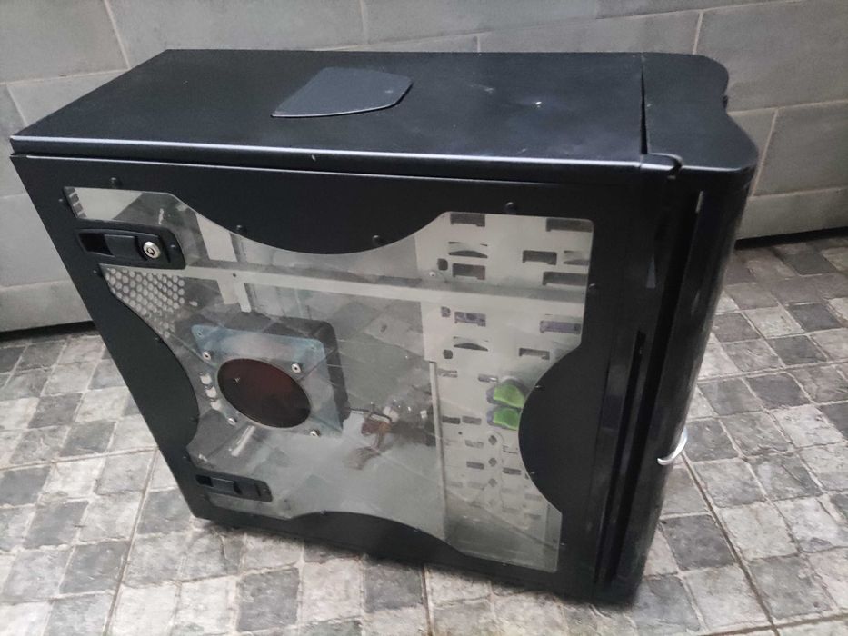 Obudowa Komputerowa + DVD + wentylator