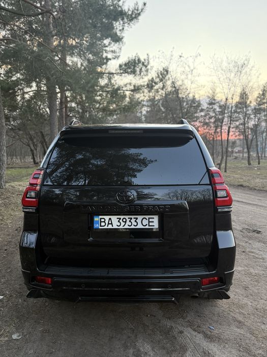 Tayota Land Cruiser Prado 2020