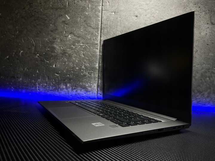 Laptop HP Zbook Studio G7 | Core i7-10850H 32GB 512GB SSD NVIDIA MAX-Q