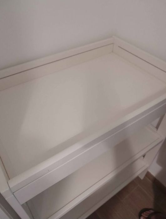 Cómoda muda fraldas ikea