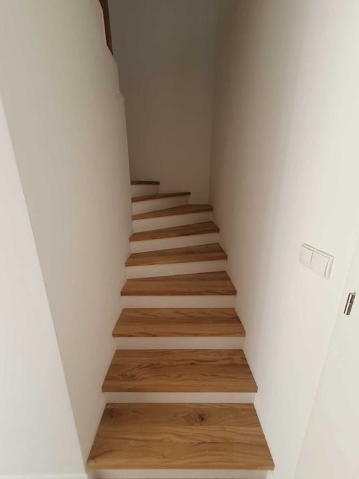 Schody, blaty dębowe, stopnie, trepy na sztuki, z montażem lub bez