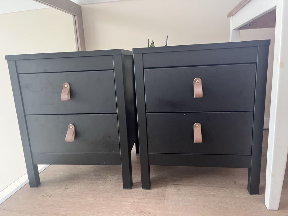 Czarne matowe szafki nocne