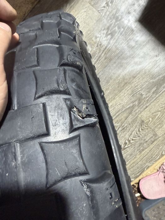 Продам резину эндуро 120/90 18