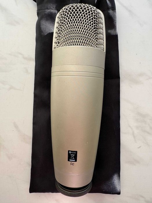 Студійний конденсаторний USB-мікрофон Samson C01U