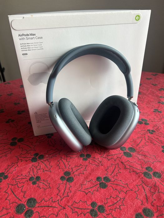 Airpods max semi novo